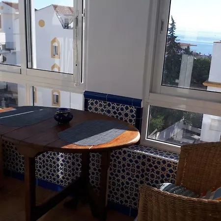 Apartamento En De 1 Dorm, Piscina, Playa Cerca